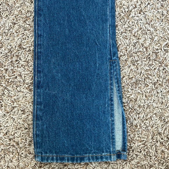NWT Blank NYC The Cooper Straight Leg Jeans with Side Slit Size 26 - Picture 4 of 13
